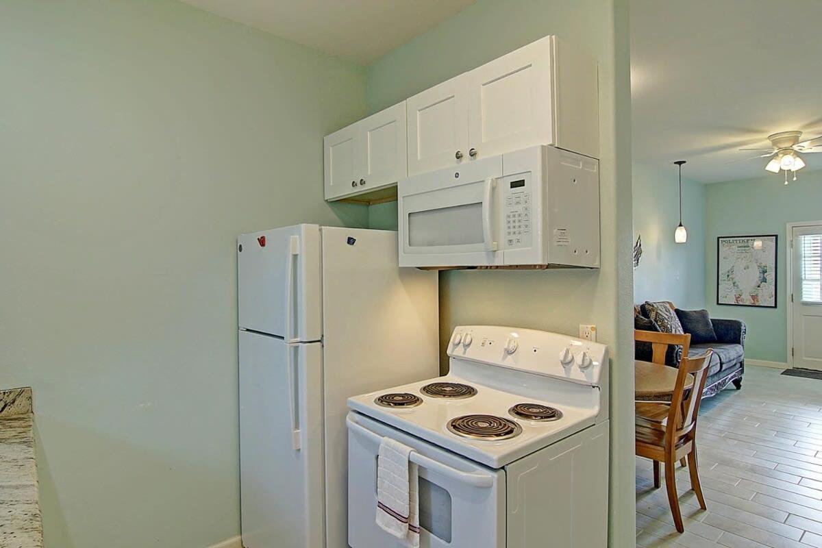 Captain Quarter'S 1 Bedrm Unit At Sea Isle Village Port Aransas Buitenkant foto