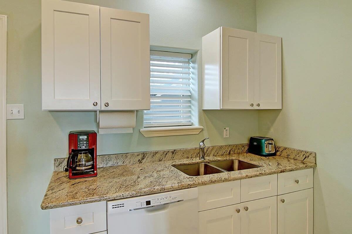Captain Quarter'S 1 Bedrm Unit At Sea Isle Village Port Aransas Buitenkant foto
