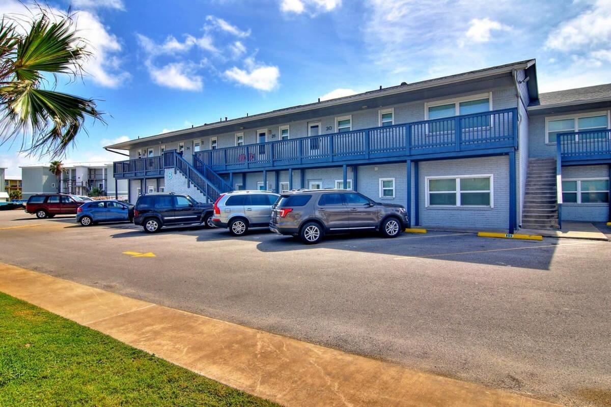 Captain Quarter'S 1 Bedrm Unit At Sea Isle Village Port Aransas Buitenkant foto